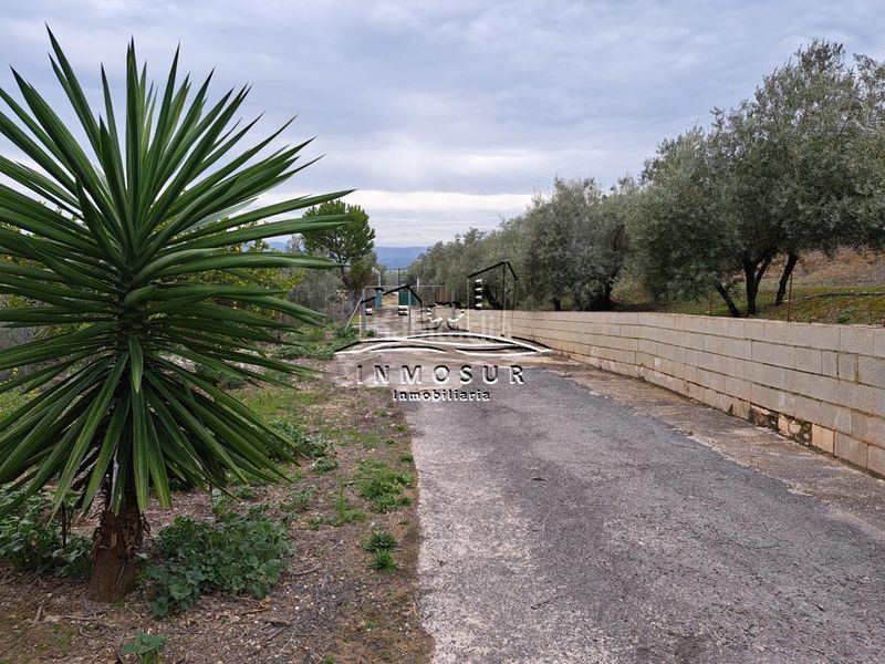 Foto edf9b6bb-f5a8-4bb3-861d-5896148f06dc. Casa a El Valle Lucena