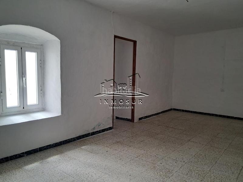 Foto e07f5241-8d43-40a4-bc8f-978d42c51230. House in Poleares Lucena