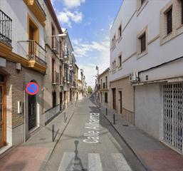 Casa adossada a Centro. Casa en zona calle alhama. cuenta con una superficie de parcela