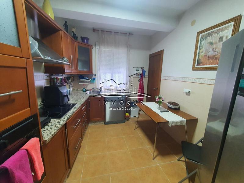 Foto 28208733-af72-4db5-ac05-706380c4498f. Flat in Centro Lucena