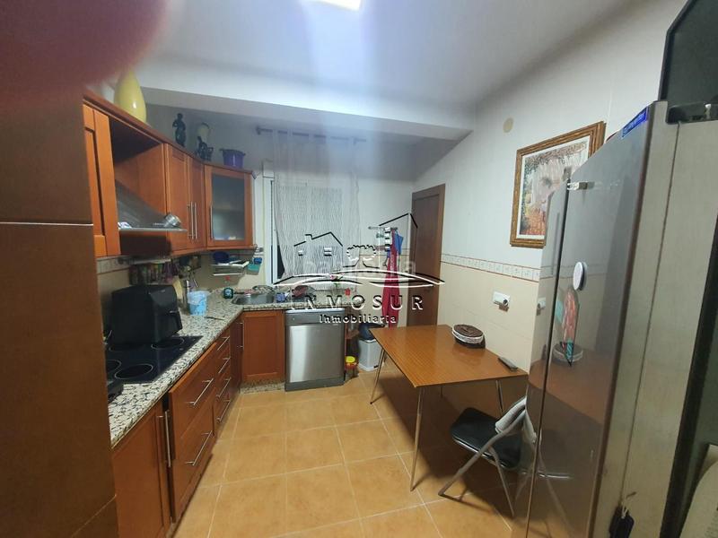 Foto 500fe6bc-46eb-4894-bdff-8d3af5693760. Flat in Centro Lucena