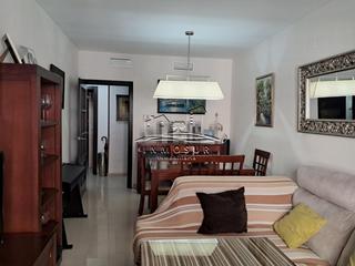 Appartement à El Valle. Piso en planta baja en zona avenida del parque. cuenta con recib