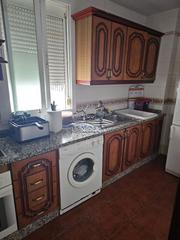 Pis a Centro. Piso en zona calle el peso. cuenta con recibidor, salóncomedor,