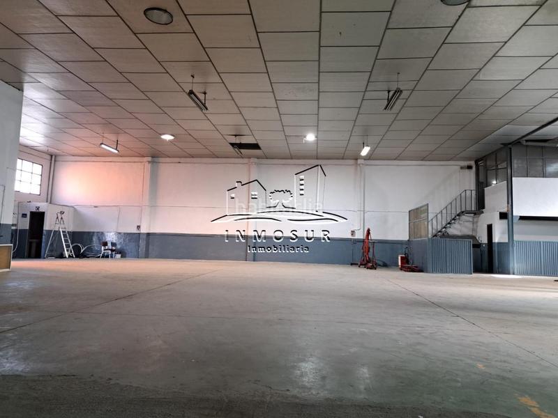 Foto d6661a2a-e41a-4744-83d9-908986fbc746. Rent industrial building in Poleares Lucena