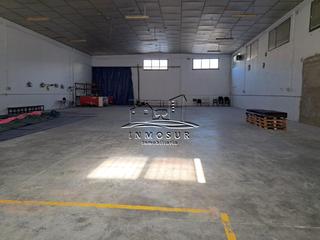 Miete Fabrikhalle in Poleares. Nave en polígono industrial la viñuela. cuenta con una superfici