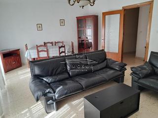 Location Appartement à Las Tinajerías - Juderías. Piso en zona llano de las tinajerías. cuenta con recibidor, un a