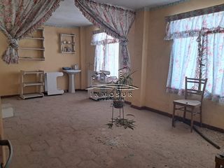 Casa a schiera in Las Tinajerías - Juderías. Casa en zona calle alamos