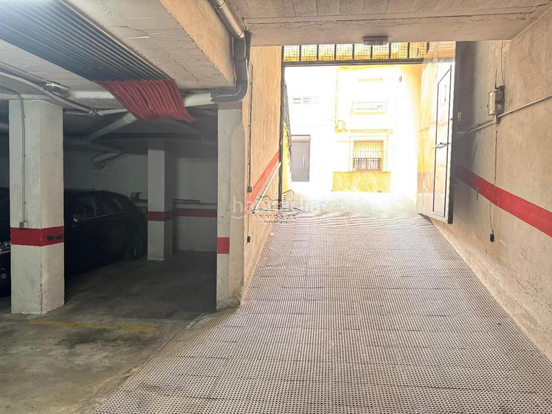 Foto d6031a06-07c6-4a27-9bbc-c9a0b39f4145. Autoparkplatz in San Francisco Lucena