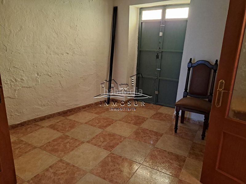 Foto 438ade01-fc3d-4727-b0b4-f63664f2426a. Casa adossada a San Francisco Lucena