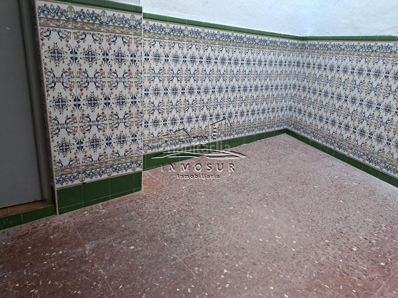 Foto b32382c7-f118-4a1f-ace3-5e7eb43526c2. Casa adossada a San Francisco Lucena
