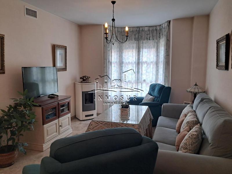 Foto f1089b98-e57e-48f8-83a0-8cdcaf229e05. Casa adossada a El Valle Lucena