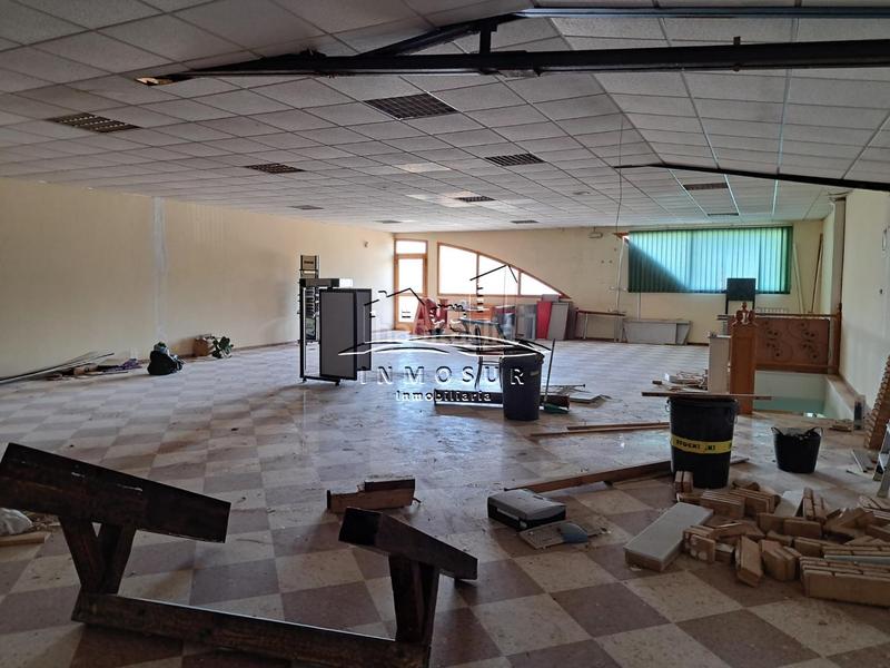 Foto cb0933b5-4892-435e-a27a-390c9026e5bd. Affitto capannone industriale in Las Vegas - Campoaras Lucena