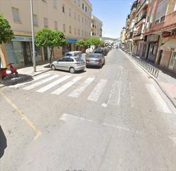 Location Local commercial à San Francisco. Local comercial en zona parque. cuenta con una superficie de 160