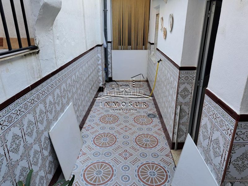 Foto 0cf9a6e6-6e88-43f4-8bf8-47710f70485a. Casa adossada a Moriles