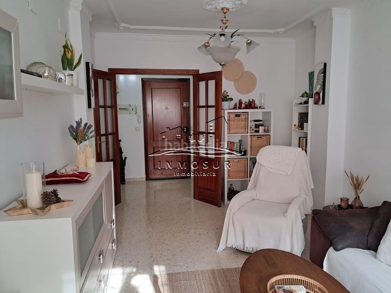 Foto cbf80211-e92a-4725-94f6-b8726420a21c. Pis a Poleares Lucena