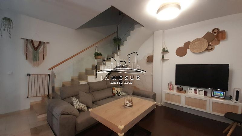 Foto acc8f656-9ad5-44b1-8dfe-17083c45a1f9. Casa a Centro Lucena