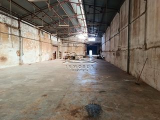 Bâtiment à usage industriel à San Francisco. Nave en zona camino de las fontanillas