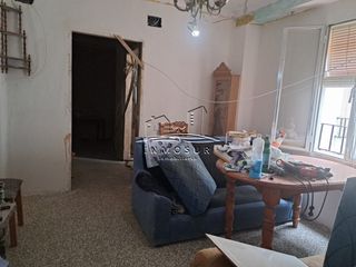 Flat in Centro. Piso dúplex a reformar en zona calle san pedro