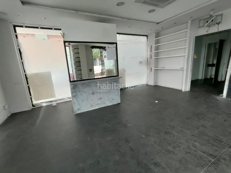 Foto e26c3854-7dd5-4888-bd51-305b67084f14. Lloguer local comercial a El Pedró Cornellà de Llobregat
