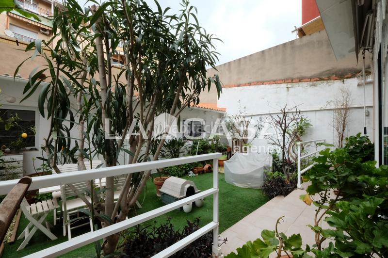 Foto 1378c3e2-396e-4837-ad22-75cce264f21b. Ground floor with heating in Sant Andreu de Palomar Barcelona