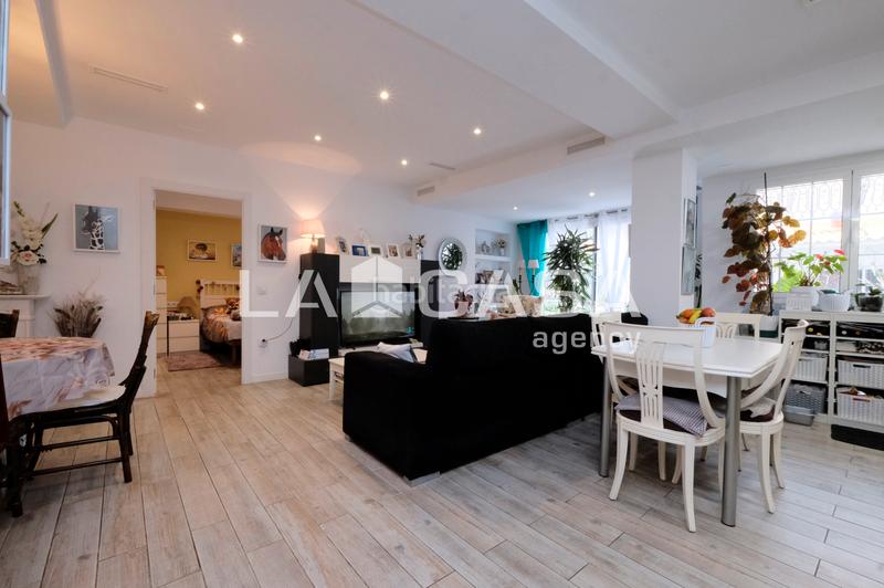 Foto f867fa96-6f62-472e-9af6-ee6d218360cd. Ground floor with heating in Sant Andreu de Palomar Barcelona