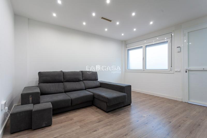Foto 3667b39a-2b0a-4725-811a-e35acbfea7a3. Planta baja en Castell-Poble Vell Castelldefels