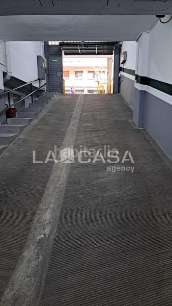 Foto 7af4ae1e-0cbb-42fd-bdc0-e4174557d858. Aparcament cotxe a El Camp d´en Grassot i Gràcia Nova Barcelona