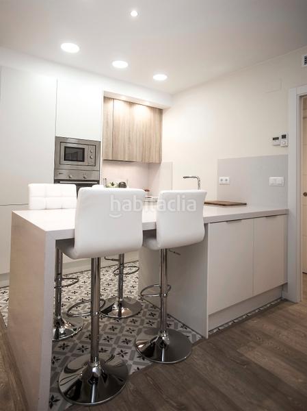 Foto a2a8e62a-6101-475f-beb9-d39b9bb9ab0c. Etagenwohnung in Sants Barcelona