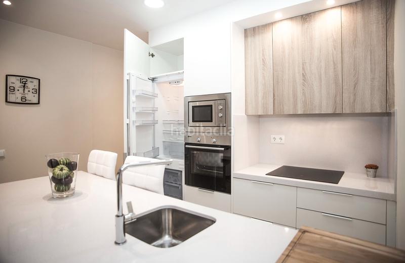 Foto dba4a133-8b91-4ef6-9be1-d614d49e257a. Pis a Sants Barcelona