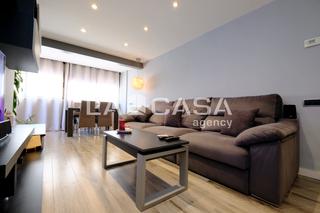 Pis  Passeig de valldaura