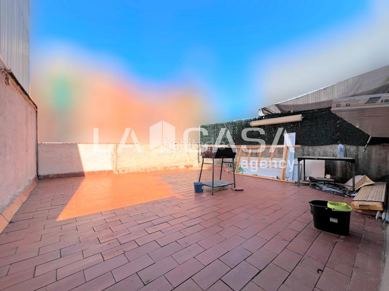 Foto cf232e39-bd41-4a5b-b9e9-799be30fcd52. Casa adosada en Llefià Badalona