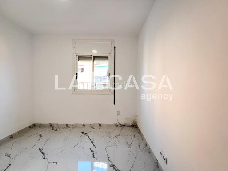 Foto db19f73c-6fbb-48d5-b8a7-d0cf85585641. Casa adosada en Llefià Badalona