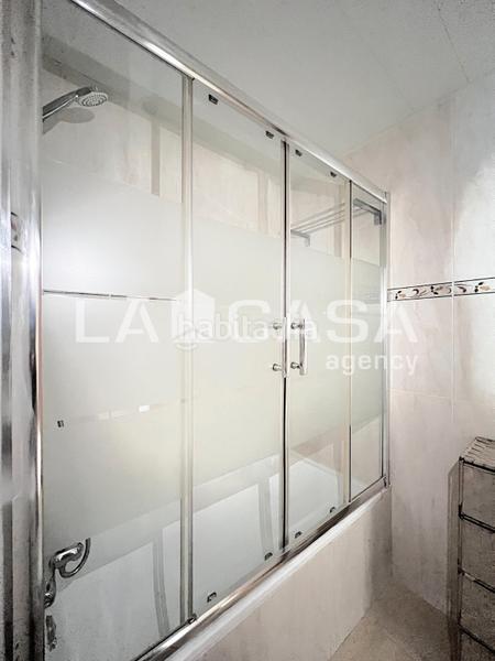 Foto d51bb354-7fea-4f06-b9cf-ac5bb7645dd9. Appartement avec chauffage dans Sistrells Badalona