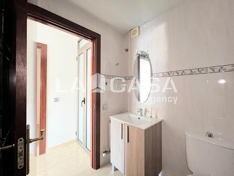 Foto 85a1dde0-5944-4527-a8e9-b19783b52b46. Piso en Sistrells Badalona
