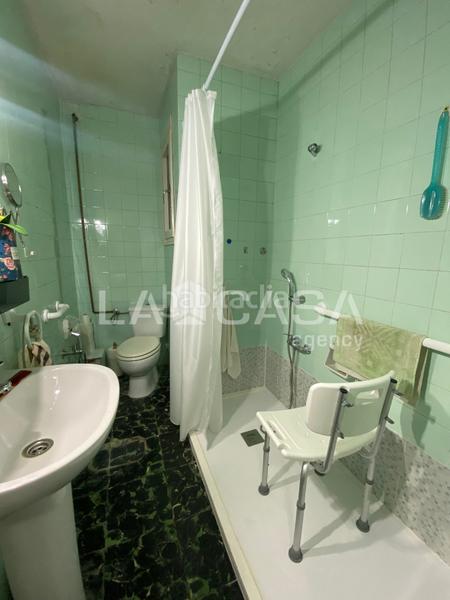 Foto cbcfd82e-b556-462c-8b3b-ddbb6ace92cf. Piso en Centre Santa Coloma de Gramenet