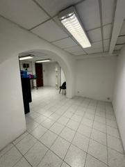 Local Comercial en Carrer de Tamarit