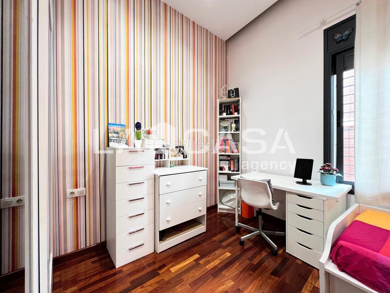 Foto 3a6820db-f112-457b-894a-629106de4732. Chalet en Sant Andreu de Palomar Barcelona