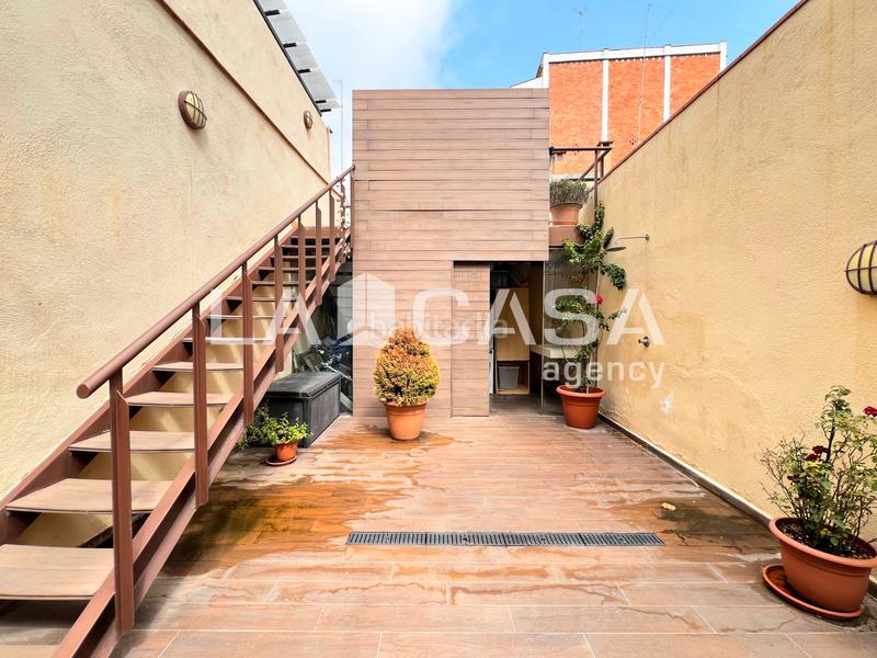 Foto 8074f348-3843-40b4-a5d6-820d238a0cbb. Chalet with heating in Sant Andreu de Palomar Barcelona