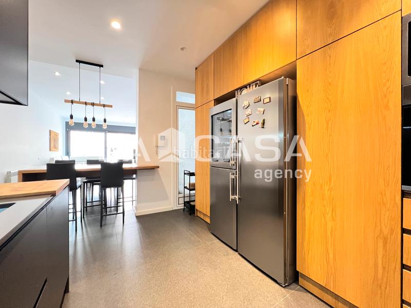 Foto f3a6993a-ffe3-47a2-a6e3-5f36cfedf17e. Chalet with heating in Sant Andreu de Palomar Barcelona