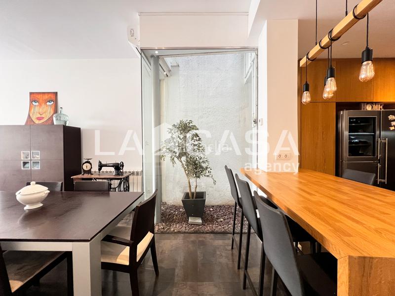 Foto cebcd1c2-c265-44c0-a392-e06602b2be51. Chalet avec chauffage dans Sant Andreu de Palomar Barcelona