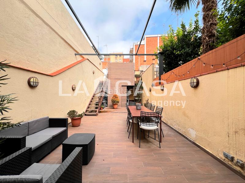 Foto f24ad36a-502c-48f4-b1af-d35c5dc552b6. Chalet avec chauffage dans Sant Andreu de Palomar Barcelona