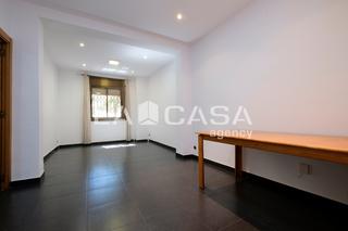 Ground floor  Avinguda dels quinze