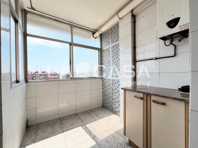 Foto bd374528-a5cc-4396-b7f1-9e7eb70a9d62. Piso en Llefià Badalona