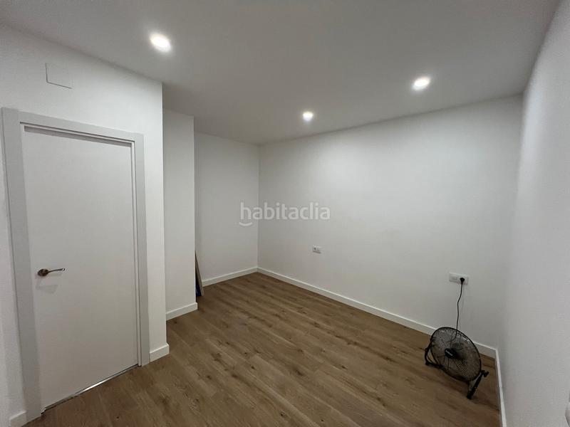 Foto e437dccd-0776-4cd8-b4d2-1408b2f20fbf. Local comercial en Prosperitat Barcelona