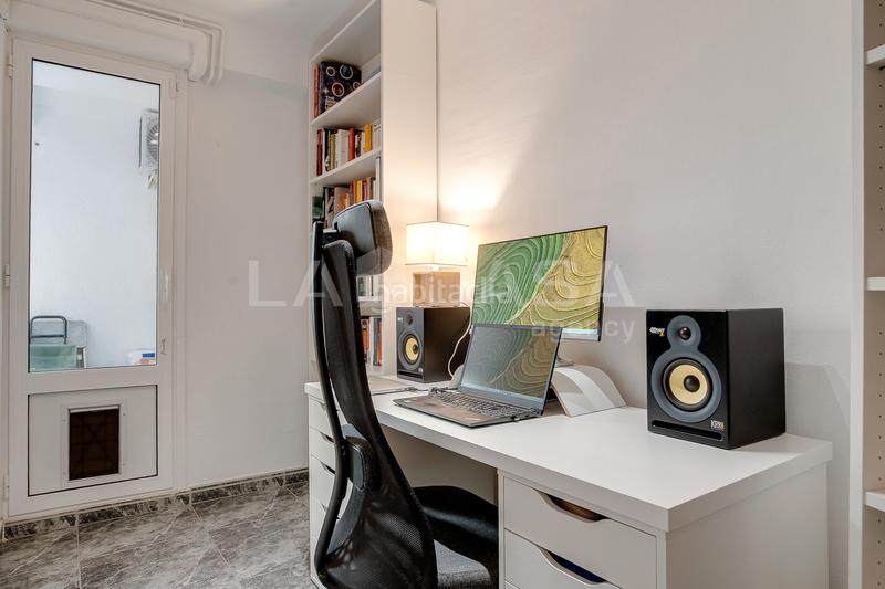 Foto e1d4f9f3-3368-43df-8175-30c30ed158d1. Appartamento con riscaldamento in La Verneda - La Pau Barcelona
