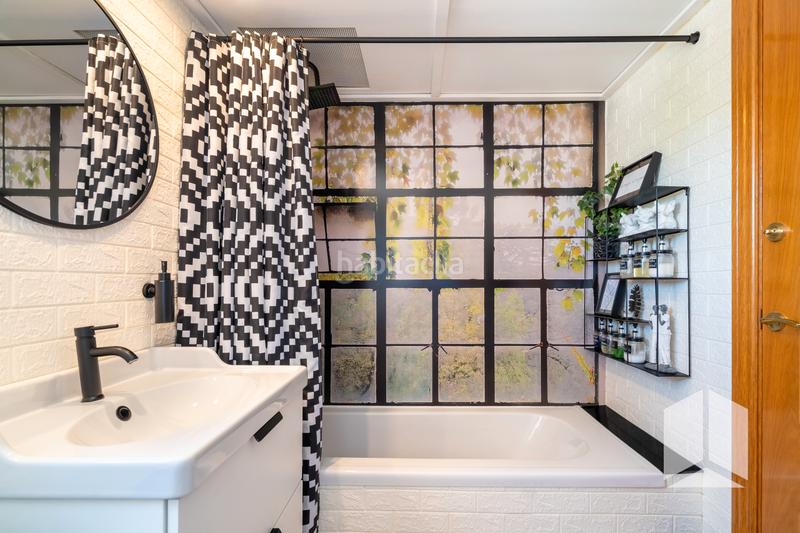 Foto 533a1313-e6cc-4fce-8153-b9a0abd382f5. Duplex avec parking piscine dans Baixador Castelldefels