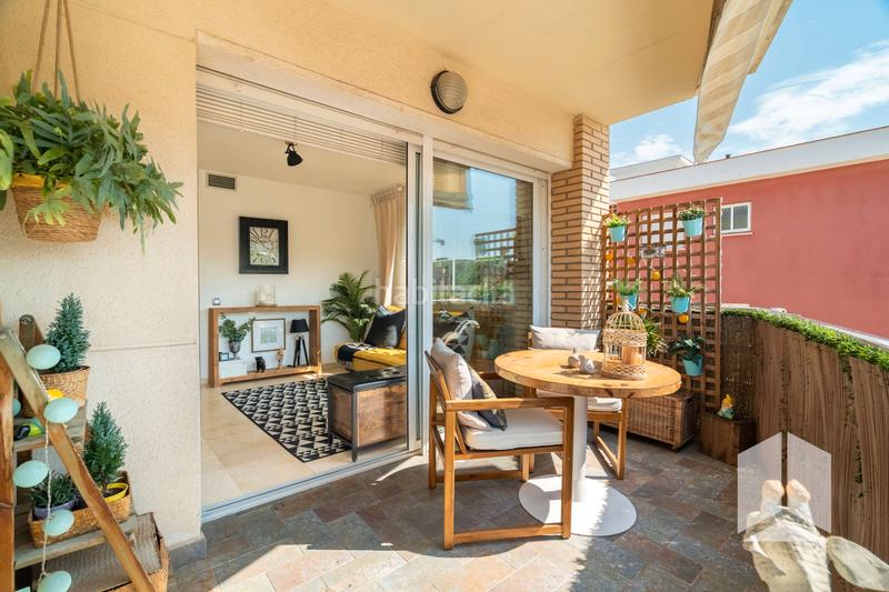 Foto 7ff786e0-21a5-46ff-9683-abc6ece8a3db. Duplex avec parking piscine dans Baixador Castelldefels