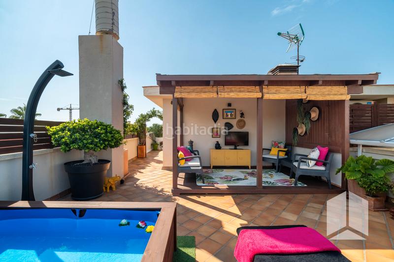 Foto acc85d45-b9ce-4365-b2c9-d94006e1bcd9. Duplex avec parking piscine dans Baixador Castelldefels