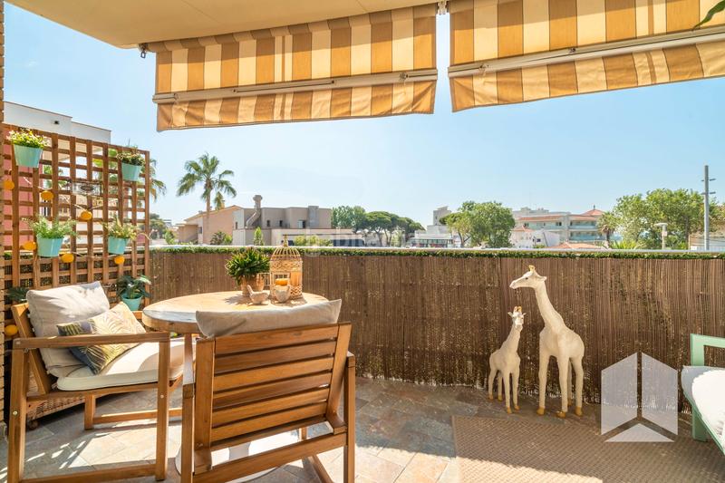 Foto be2adcc4-1a34-4b06-a419-a93d8a6442f4. Duplex avec parking piscine dans Baixador Castelldefels