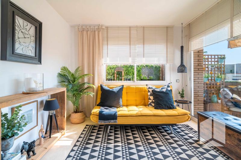 Foto d2d6bd46-61cf-4db7-b30c-385685606a7a. Duplex avec parking piscine dans Baixador Castelldefels